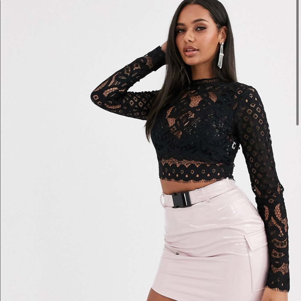 Missguided lace cut out long sleeve crop top in black Size 0
